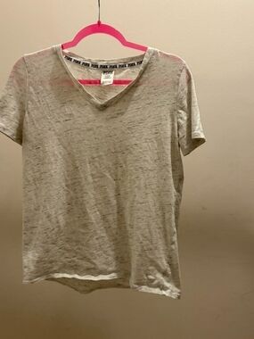 PINK Victoria's Secret Heather Light Gray V‑Neck Short Sleeve Tee
